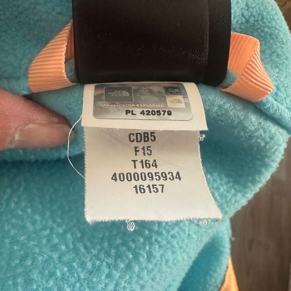 The North Face Big Girls’ Blue Denali Fleece Sweater – Size M (10/12) - Picture 11 of 13